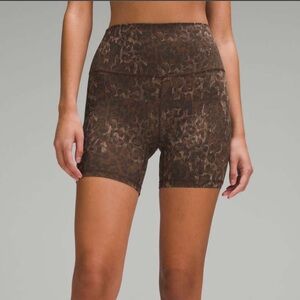 lululemon cheetah/leopard print align shorts